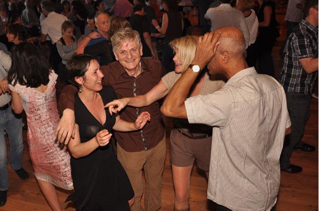 min 2012 04 01 station danse 086